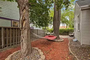 992 McLean Ave, Saint Paul, MN 55106 - Photo 33