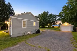 205 Heritage Blvd NW, Isanti, MN 55040 - Photo 13