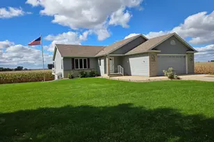 500 4th Ave NE, Hayfield, MN 55940 - Photo 37