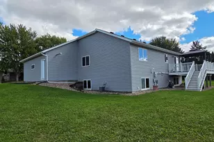 500 4th Ave NE, Hayfield, MN 55940 - Photo 39