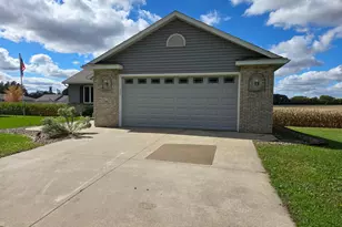 500 4th Ave NE, Hayfield, MN 55940 - Photo 3