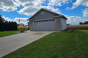 500 4th Ave NE, Hayfield, MN 55940 - Photo 41
