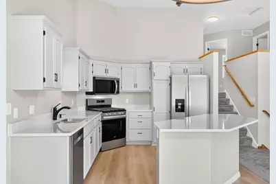 22413 Evergreen Circle, Forest Lake, MN 55025 - Photo 5