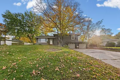 4625 Oxborough Lane, Bloomington, MN 55437 - Photo 3
