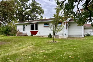 137 W 5th St, Newfolden, MN 56738 - Photo 1