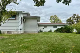 137 W 5th St, Newfolden, MN 56738 - Photo 15