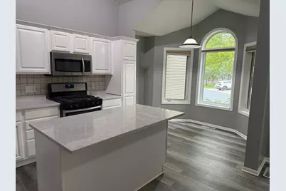 9113 Medley Circle, Golden Valley, MN 55427 - Photo 9
