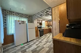 207 Hartley St, Coleraine, MN 55722 - Photo 17
