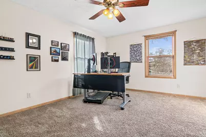 1012 Burgess St, Saint Paul, MN 55103 - Photo 17