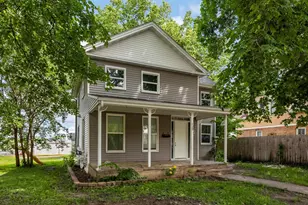 429 2nd Ave E, Shakopee, MN 55379 - Photo 1