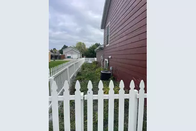 908 NW 1st Avenue, Grand Rapids, MN 55744 - Photo 7