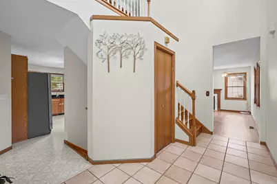 611 Bellvue Lane, Brooklyn Center, MN 55430 - Photo 5
