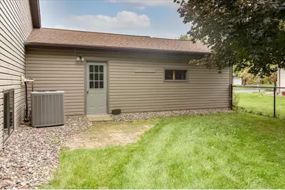 2925 Plum Tree Circle S, Menomonie, WI 54751 - Photo 9