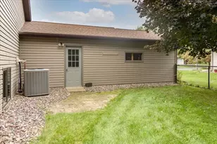2925 Plum Tree Cir S, Menomonie, WI 54751 - Photo 9