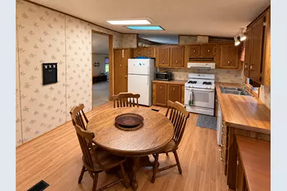 701 N Shakespeare Avenue, Mankato, MN 56001 - Photo 3