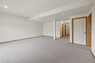 1096 Danube Ave, Shakopee, MN 55379 - Photo 37