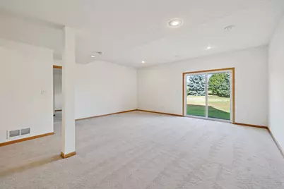 1096 Danube Avenue, Shakopee, MN 55379 - Photo 35