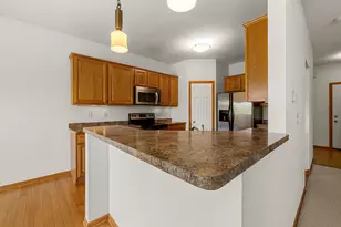 1096 Danube Ave, Shakopee, MN 55379 - Photo 7