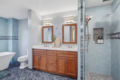 630 Sullivan Lane NE, Columbia Heights, MN 55421 - Photo 13
