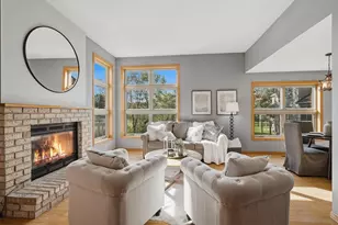 630 Sullivan Ln NE, Columbia Heights, MN 55421 - Photo 5