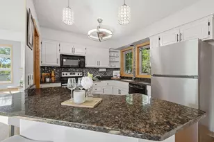 630 Sullivan Ln NE, Columbia Heights, MN 55421 - Photo 11