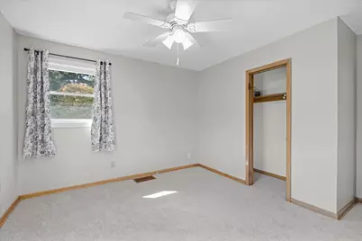 4716 Edgewood Avenue N, Crystal, MN 55428 - Photo 15