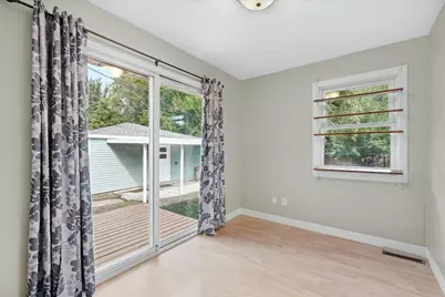 4716 Edgewood Avenue N, Crystal, MN 55428 - Photo 9