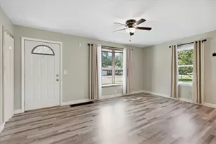 4716 Edgewood Ave N, Crystal, MN 55428 - Photo 3