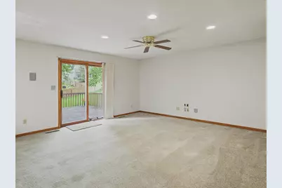 2112 Parkwood Hills Drive NE, Rochester, MN 55906 - Photo 17
