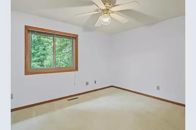 2112 Parkwood Hills Drive NE, Rochester, MN 55906 - Photo 25