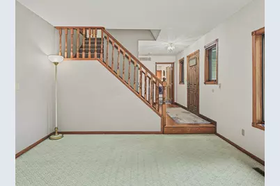 2112 Parkwood Hills Drive NE, Rochester, MN 55906 - Photo 11