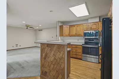 2112 Parkwood Hills Drive NE, Rochester, MN 55906 - Photo 15