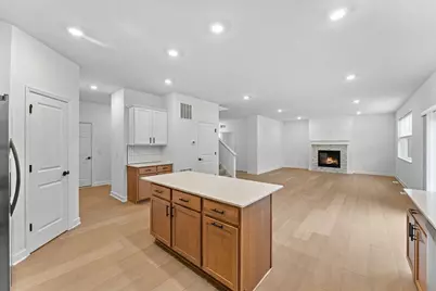 10927 Henslowe Avenue S, Cottage Grove, MN 55016 - Photo 3