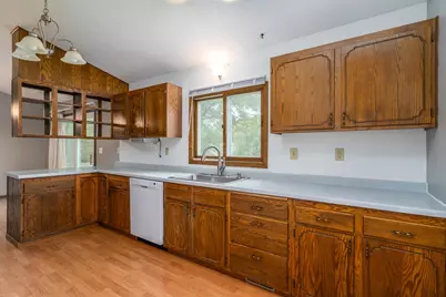1313 Albert Street, Crookston, MN 56716 - Photo 5