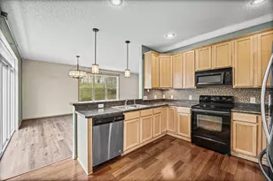 15610 Early Bird Cir, Apple Valley, MN 55124 - Photo 13