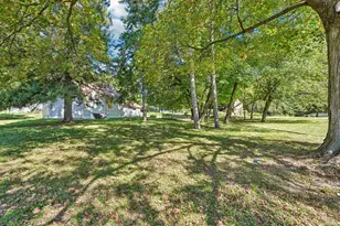 625 Bear Ave N, Vadnais Heights, MN 55127 - Photo 29