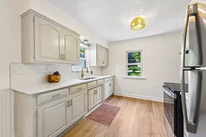 625 Bear Avenue N, Vadnais Heights, MN 55127 - Photo 9