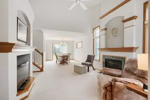 15021 Dunwood Trail, Apple Valley, MN 55124 - Photo 5