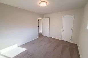 1181 Laurie Rd W, Roseville, MN 55113 - Photo 19