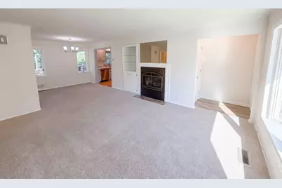 1181 Laurie Road W, Roseville, MN 55113 - Photo 29