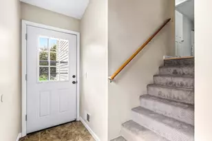 278 Morningside Cir, Saint Paul, MN 55119 - Photo 3