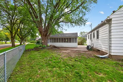 1438 15th Avenue NW, Rochester, MN 55901 - Photo 3