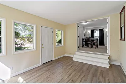 63 Iowa Avenue W, Saint Paul, MN 55117 - Photo 3