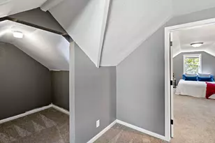63 Iowa Ave W, Saint Paul, MN 55117 - Photo 25
