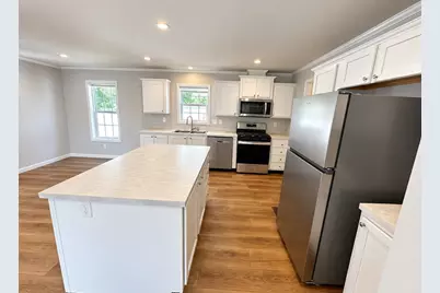215 N McKay Avenue #2, Alexandria, MN 56308 - Photo 3