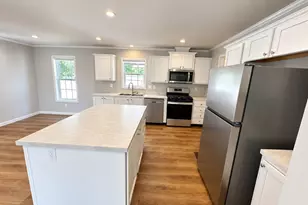 215 N McKay Ave, Alexandria, MN 56308 - Photo 3