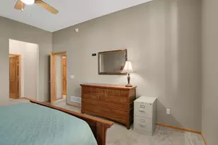18519 Farmstead Cir, Eden Prairie, MN 55347 - Photo 19