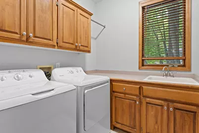 8915 Umbria Place N, Maple Grove, MN 55311 - Photo 15