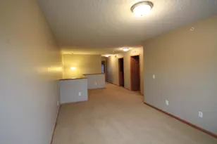 11040 Fergus St NE, Blaine, MN 55449 - Photo 9
