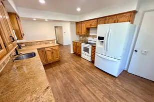 795 County Road B2 W, Roseville, MN 55113 - Photo 13